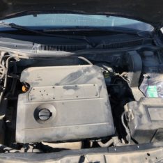 VW Golf IV Break - 1.6 benzina