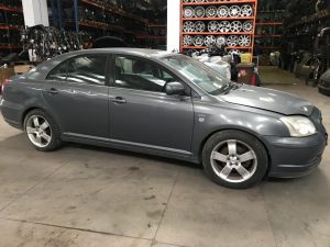 toyota-avensis-diesel-2003 (2)