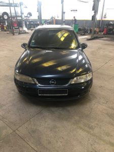 Opel Vectra B 2000 Berlina 2.0 diesel - Y20DTH (1)