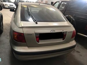 Hyundai Elantra 2001 Limuzina 1.6 benzina (6)